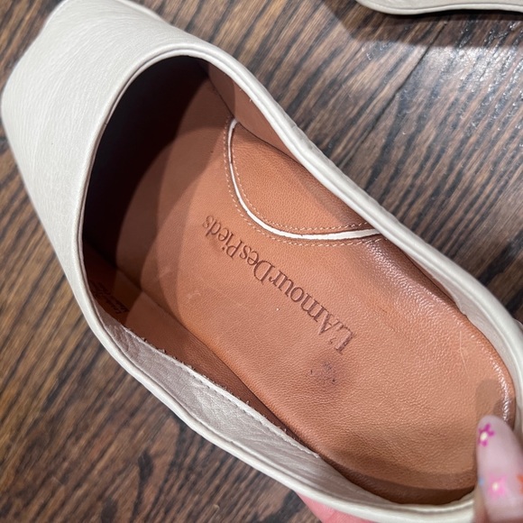L’Amour Des Pieds Minimalist Beige Sandals. Open Toe Leather Slides. 7 - Picture 8 of 8